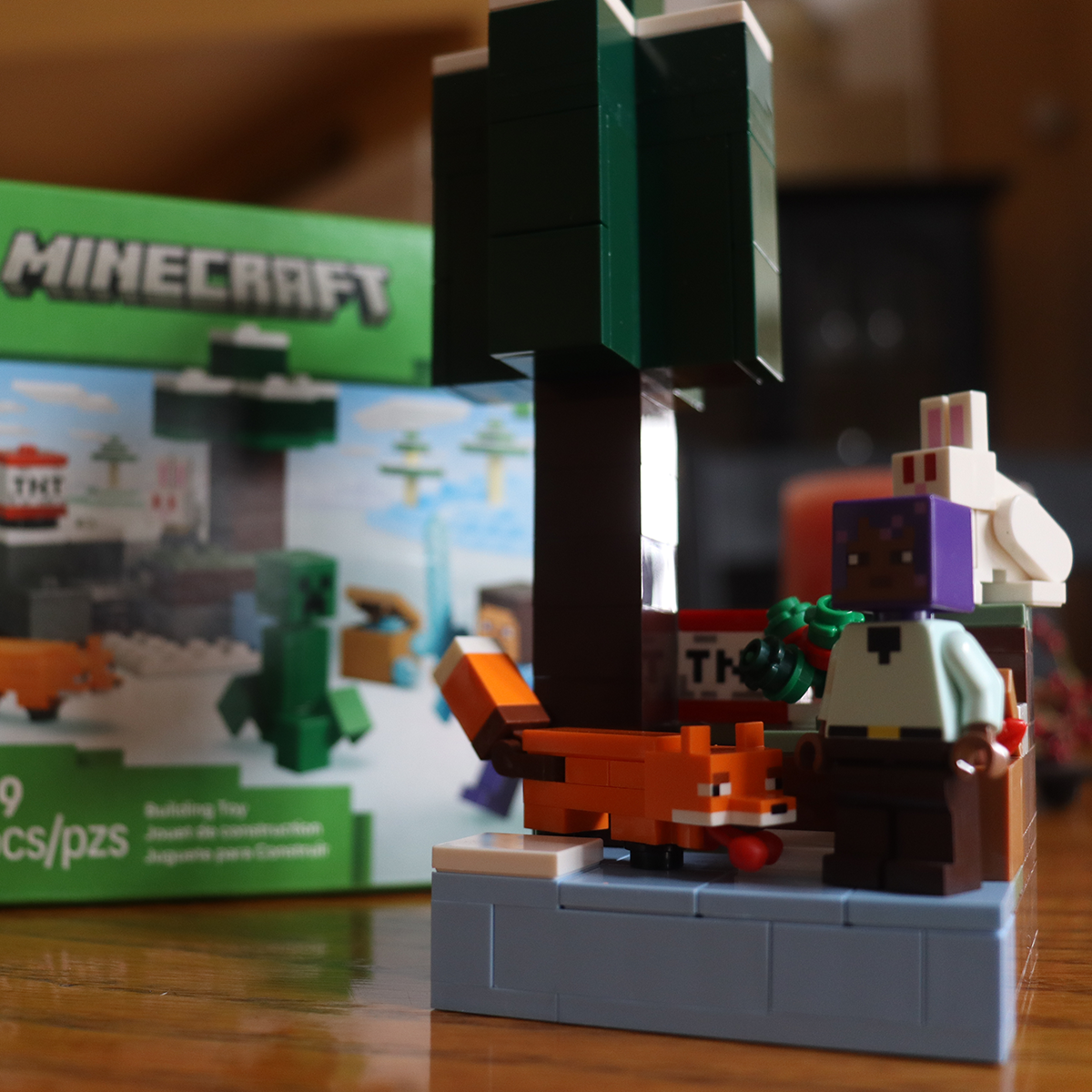 LEGO Minecraft 21583 Upscale